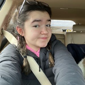 Meet your Posher, Devyn